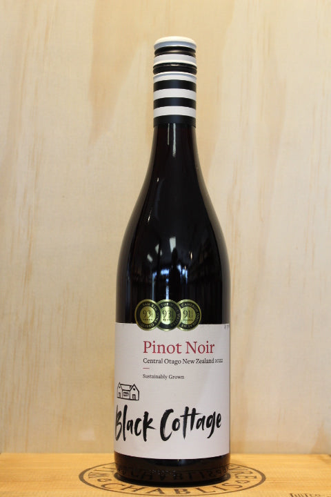 Black Cottage Pinot Noir 2022