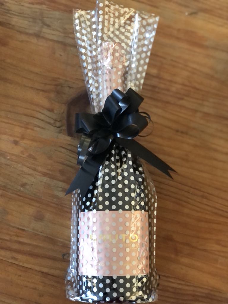 Cellophane Bag & Bow